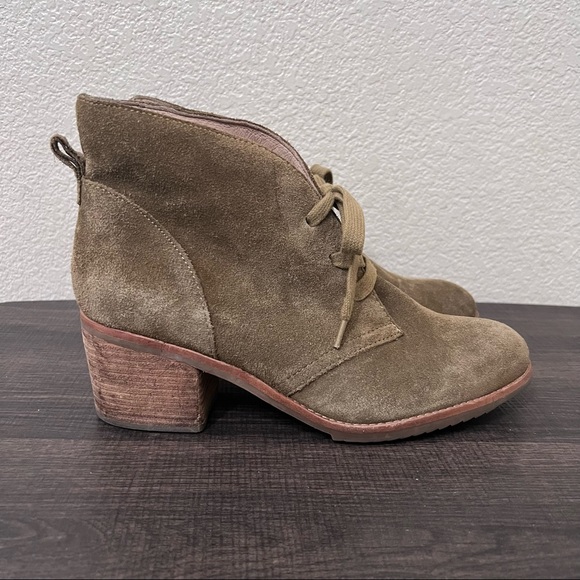 Caslon Gia lace up bootie brown suede stacked heel size 40 - Picture 2 of 11